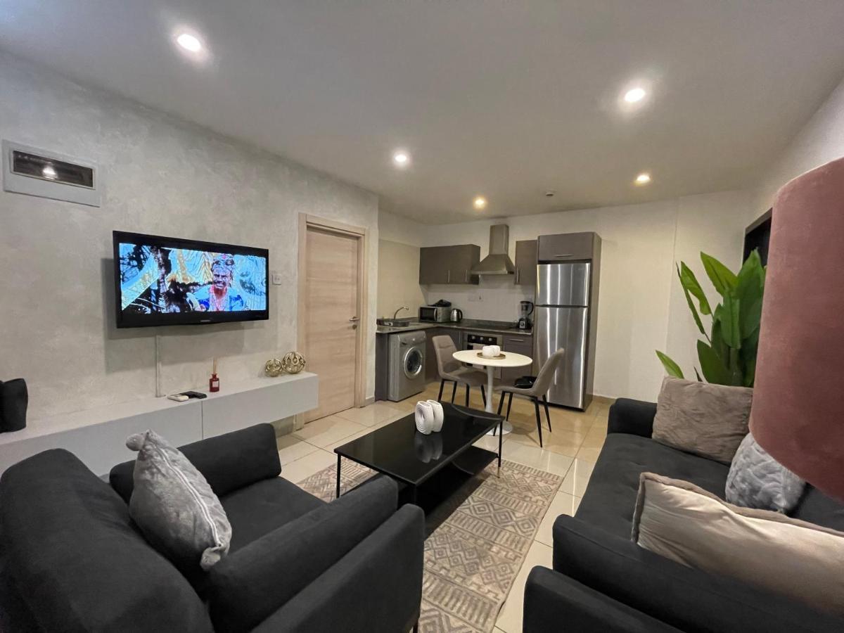 Gallery Luxury Suites Accra Extérieur photo