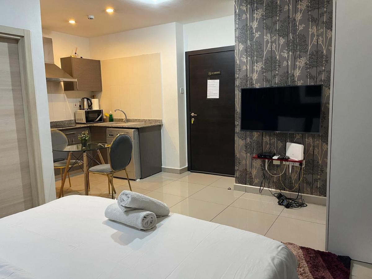 Gallery Luxury Suites Accra Extérieur photo
