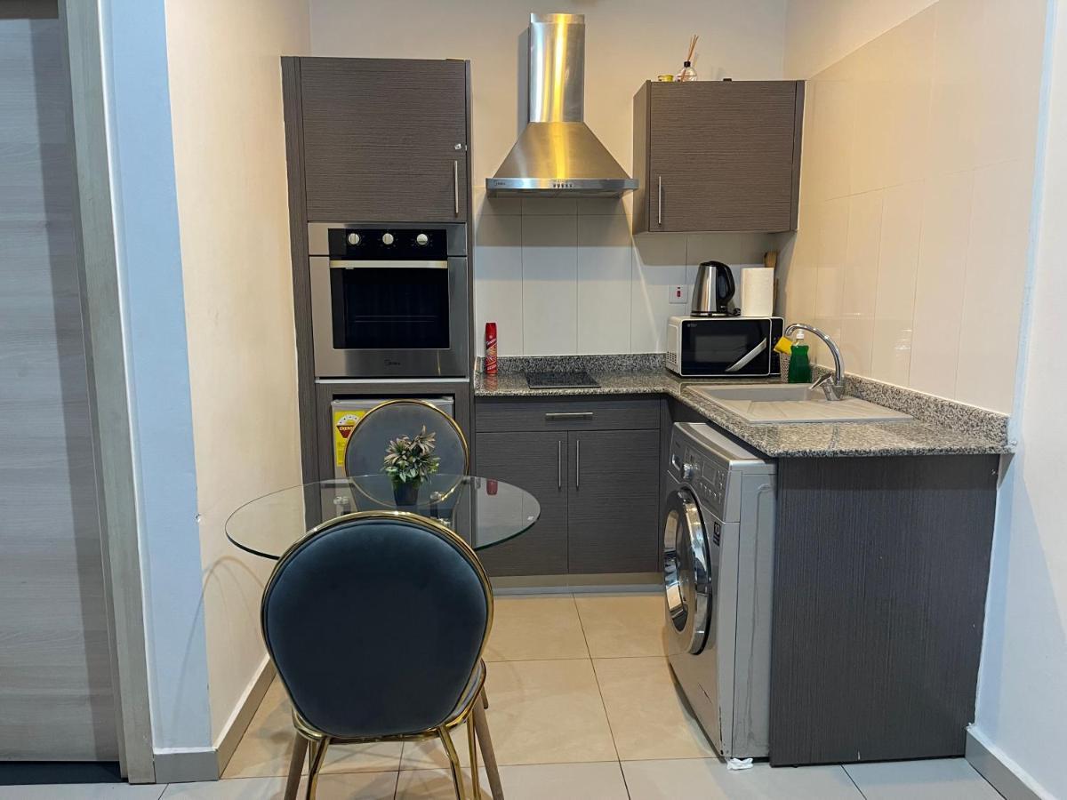 Gallery Luxury Suites Accra Extérieur photo