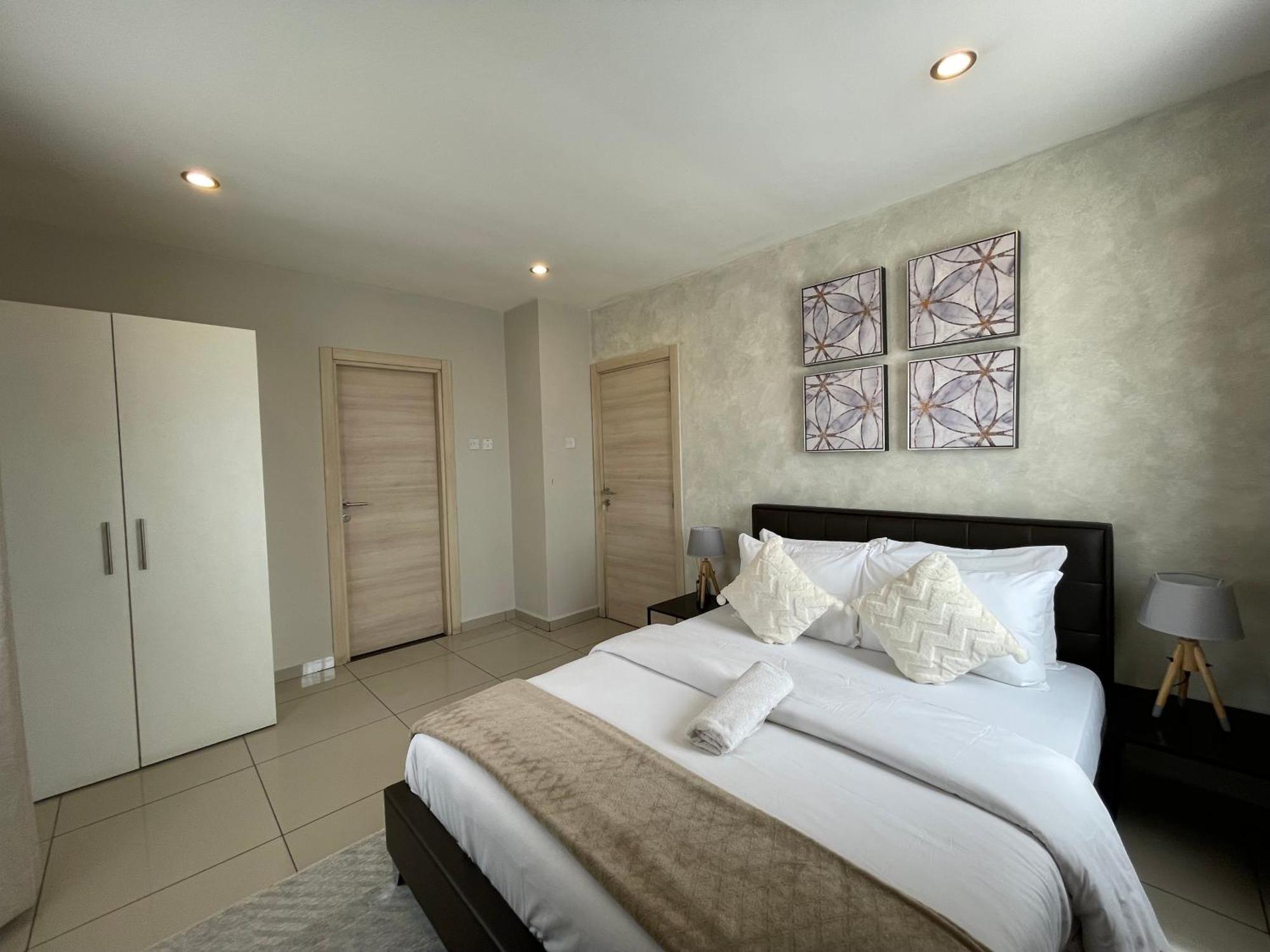 Gallery Luxury Suites Accra Extérieur photo