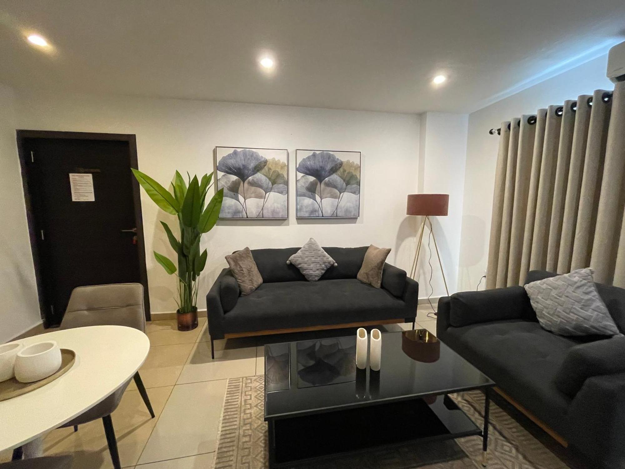 Gallery Luxury Suites Accra Extérieur photo