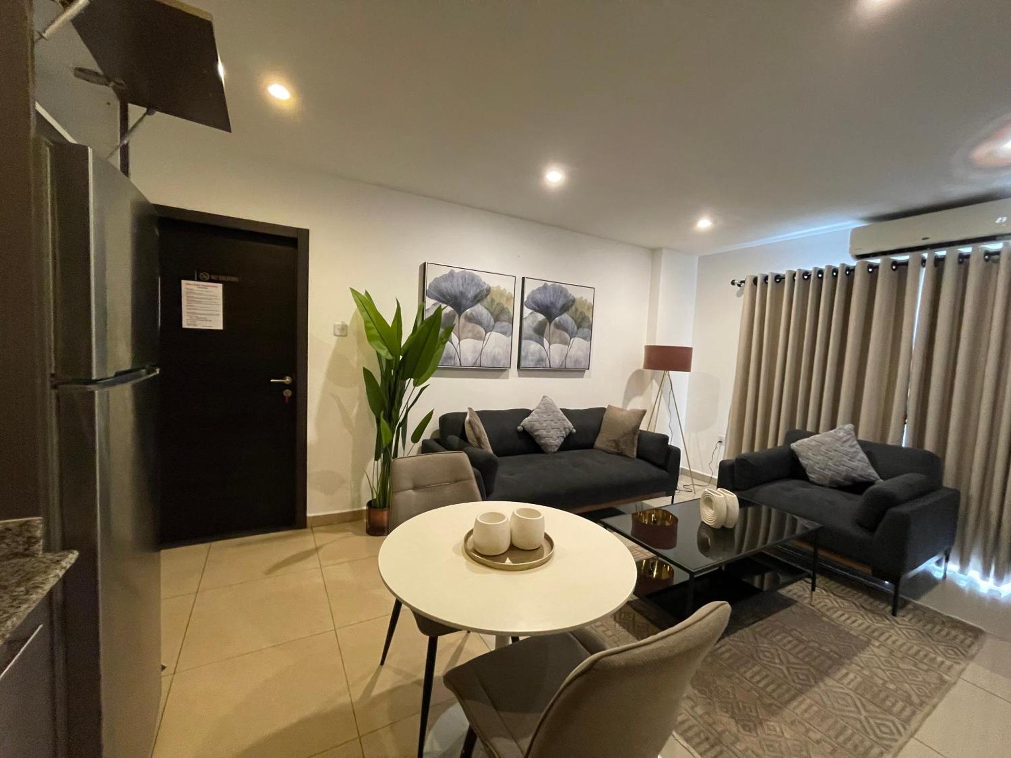 Gallery Luxury Suites Accra Extérieur photo
